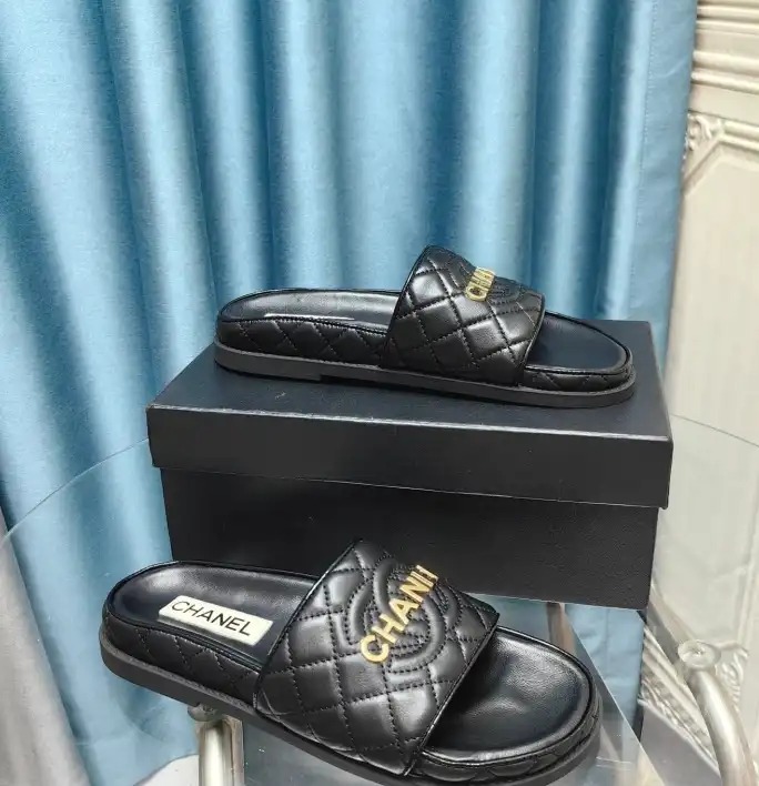 hype Chanel Slippers