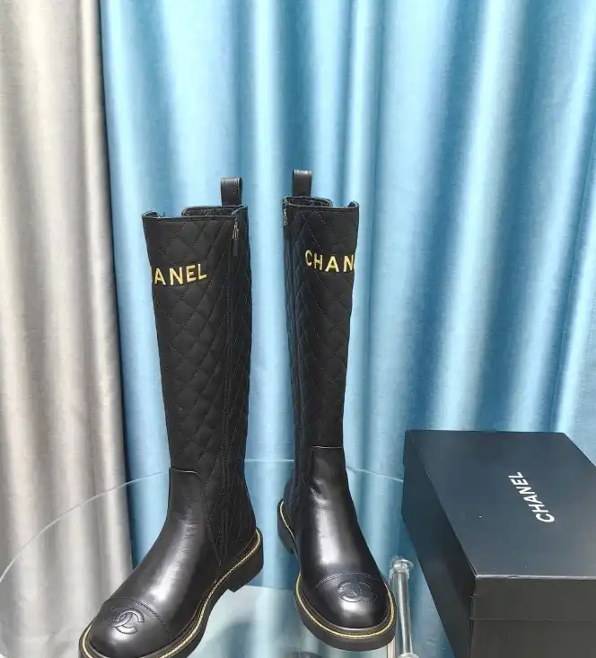 hype Chanel Boots