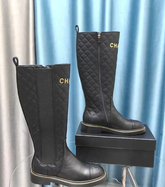 hype Chanel Boots