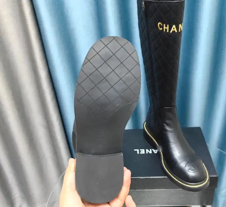 hype Chanel Boots