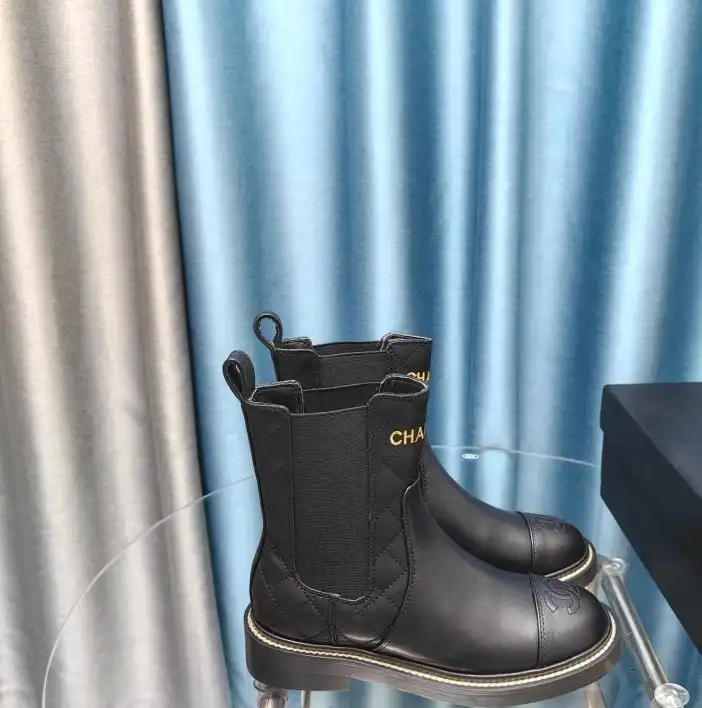 hype Chanel Boots