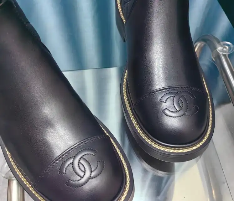 hype Chanel Boots