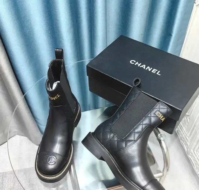 hype Chanel Boots