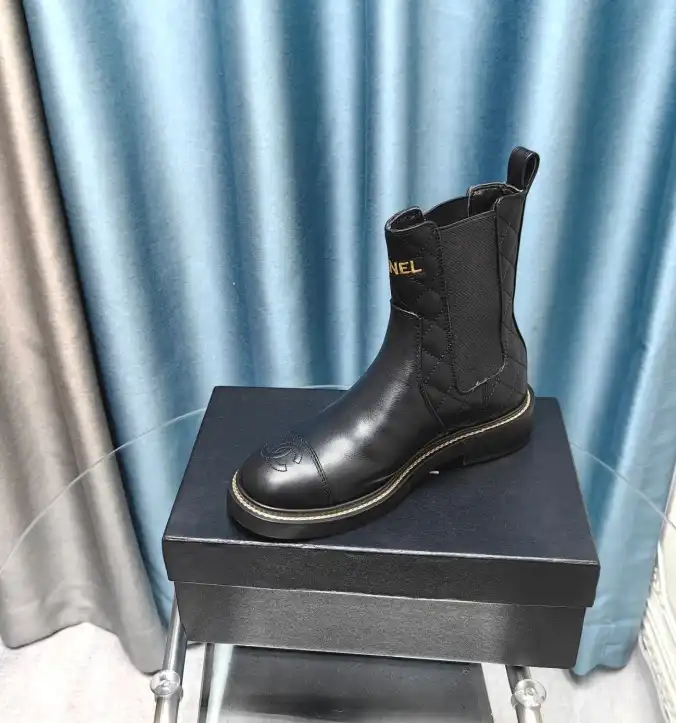 hype Chanel Boots