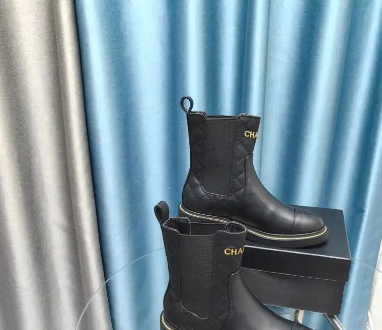 hype Chanel Boots