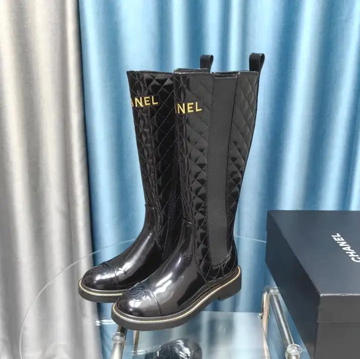 hype Chanel Boots