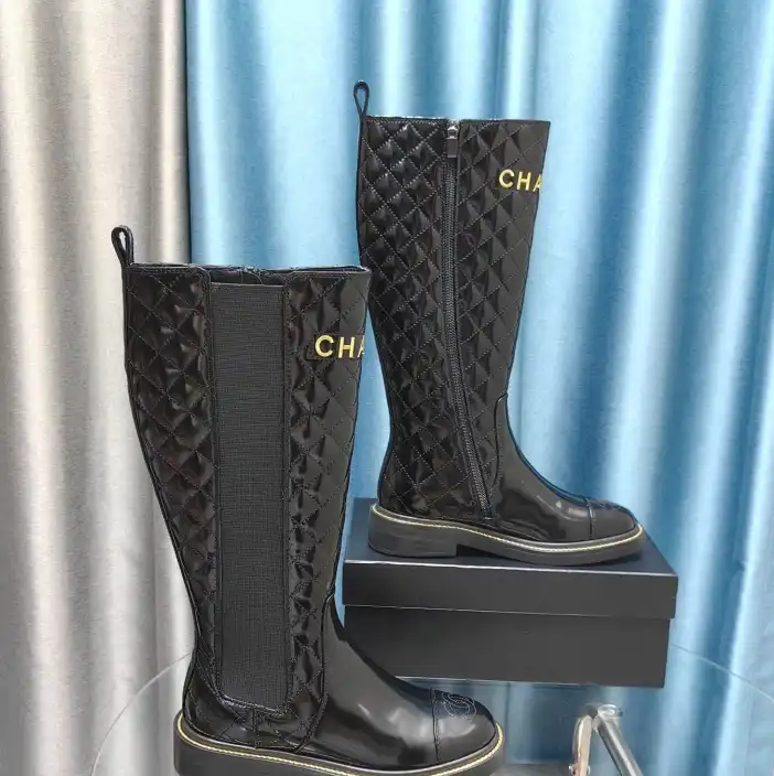 hype Chanel Boots