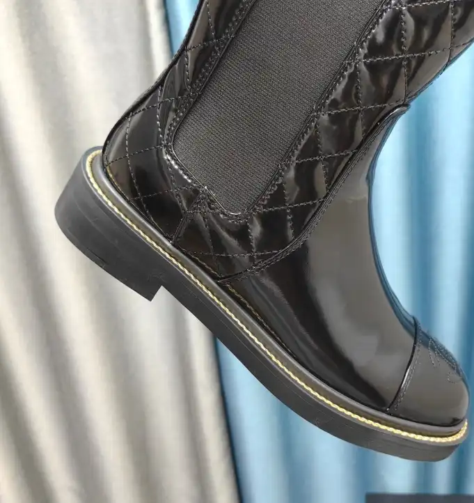 hype Chanel Boots