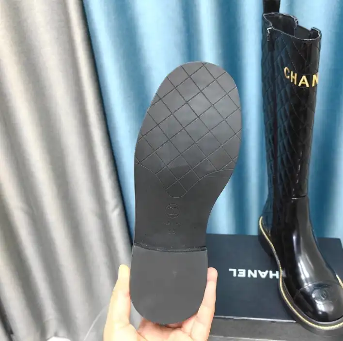 hype Chanel Boots