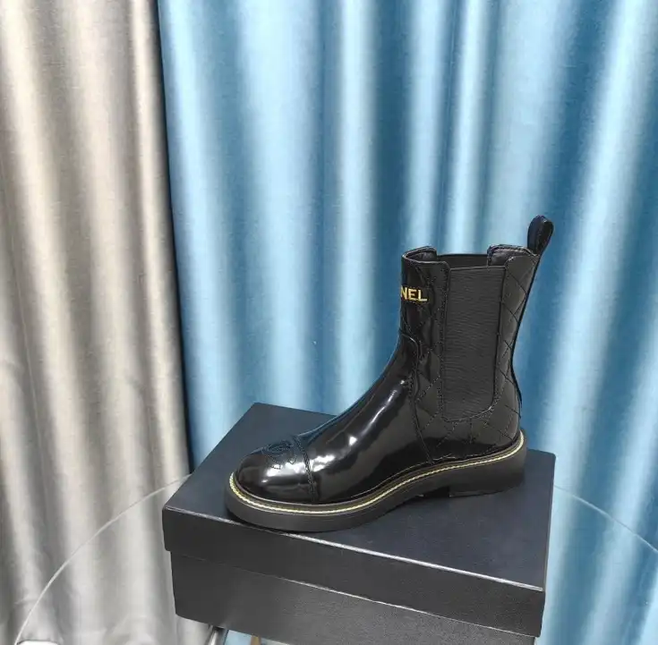 hype Chanel Boots