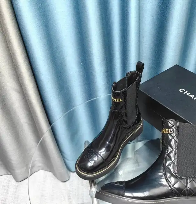 hype Chanel Boots