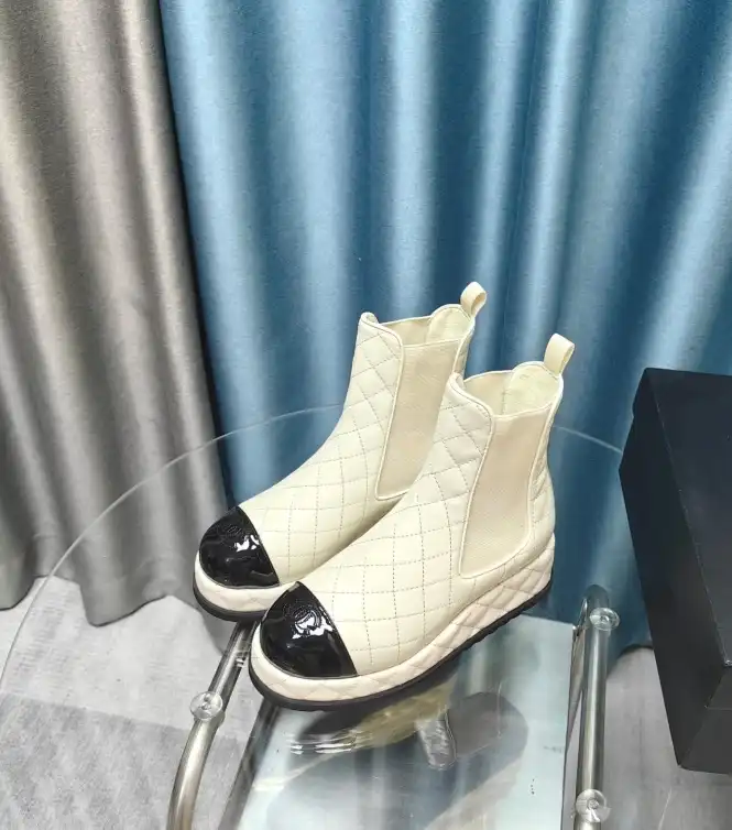 hype Chanel Boots