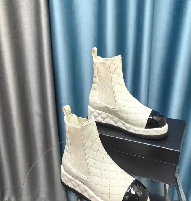 hype Chanel Boots