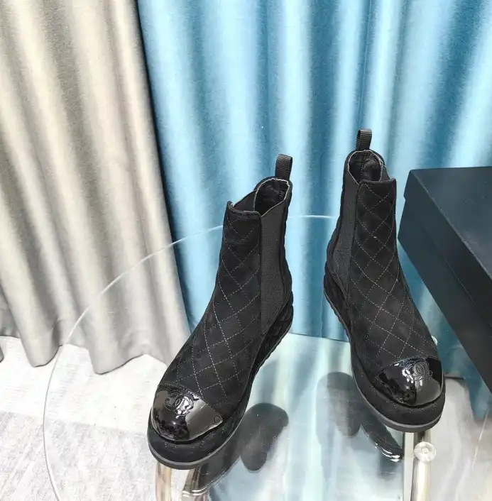 hype Chanel Boots