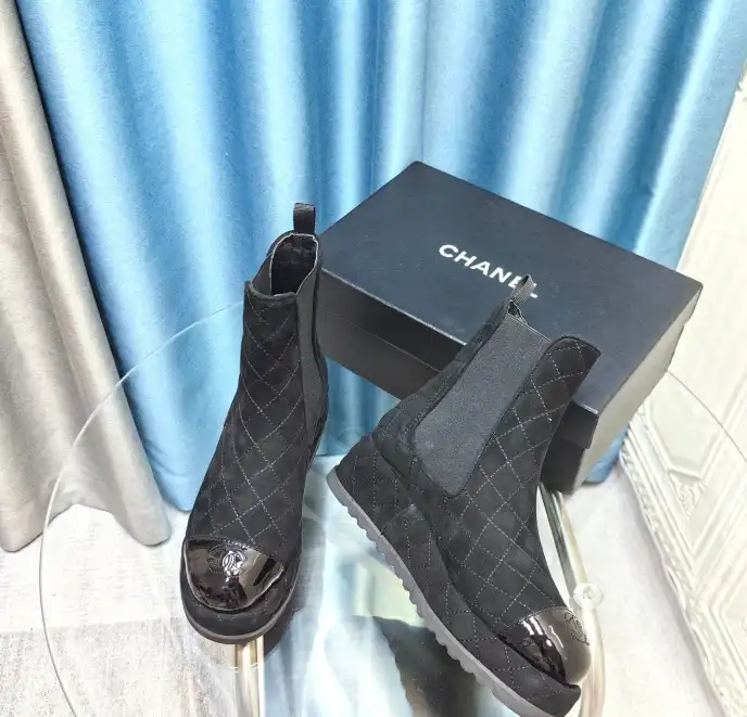 hype Chanel Boots