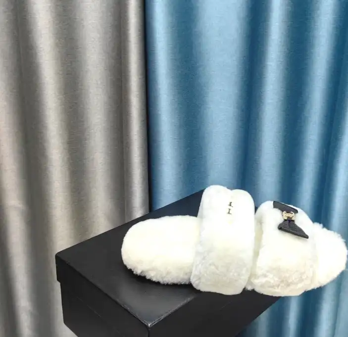 hype Chanel Slippers