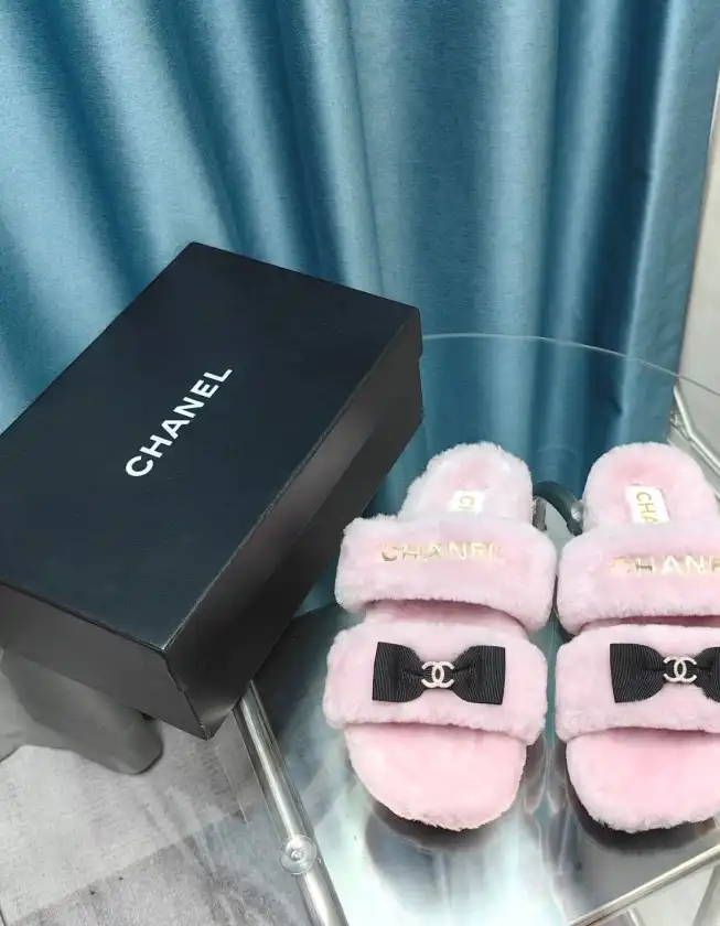 hype Chanel Slippers