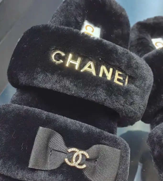 hype Chanel Slippers