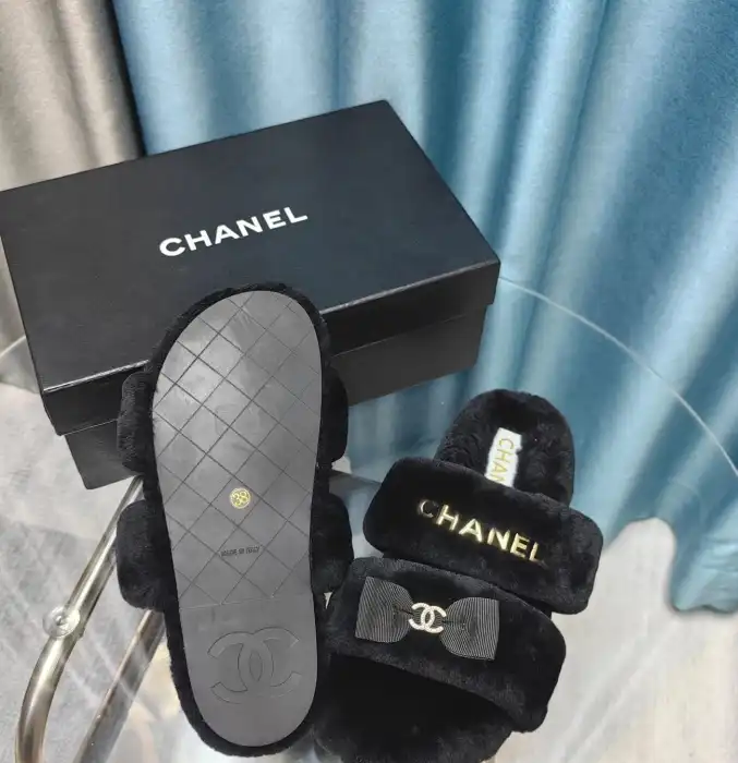 hype Chanel Slippers