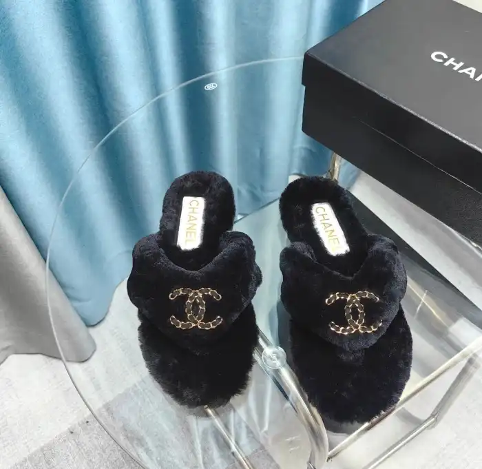 hype Chanel Slippers