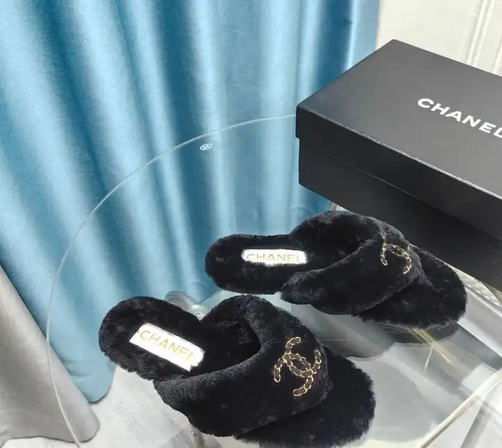 hype Chanel Slippers