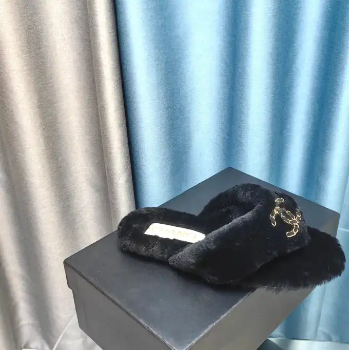 hype Chanel Slippers