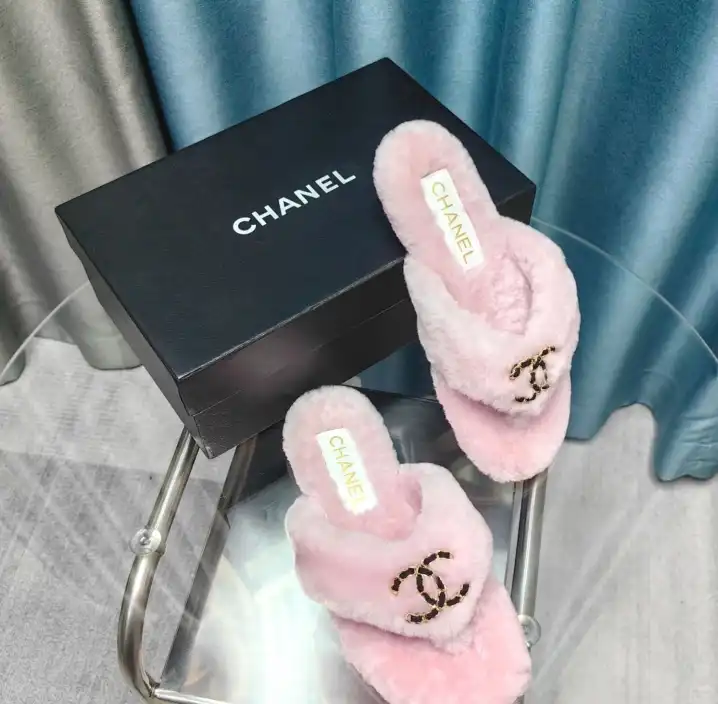 hype Chanel Slippers