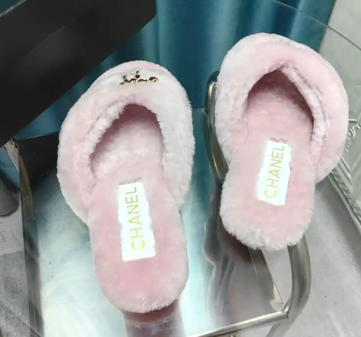 hype Chanel Slippers