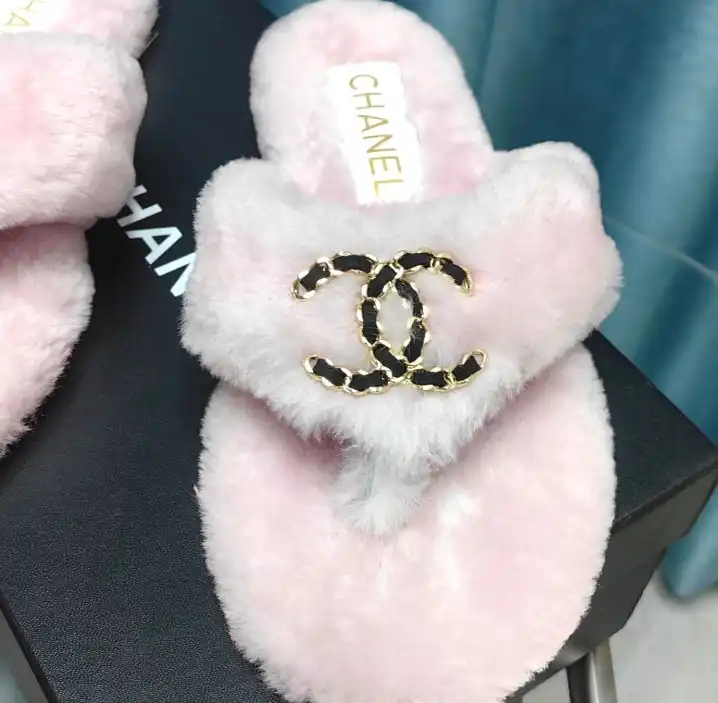 hype Chanel Slippers