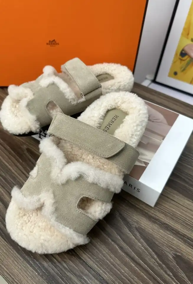 hype Hermes Slippers