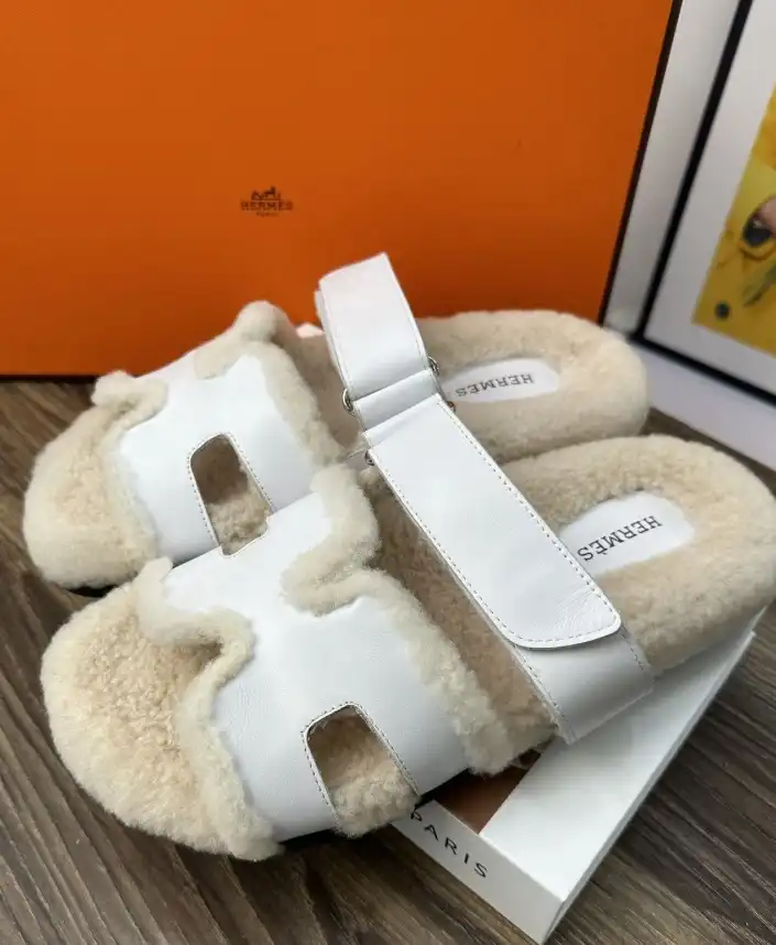 hype Hermes Slippers