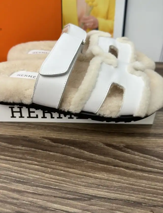 hype Hermes Slippers