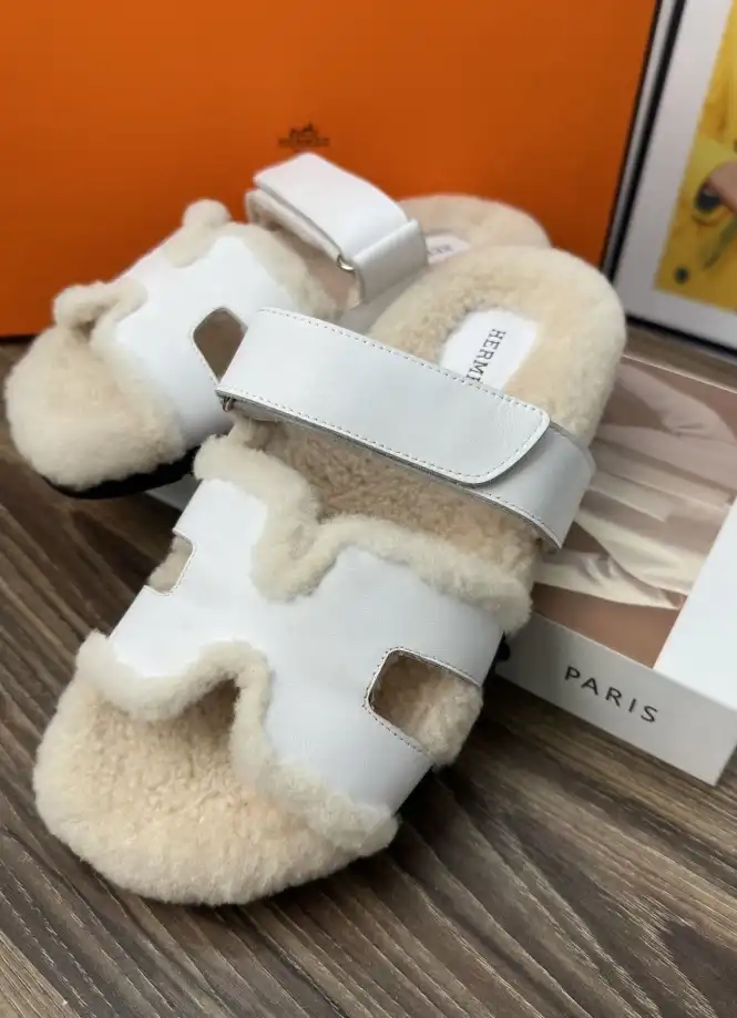 hype Hermes Slippers