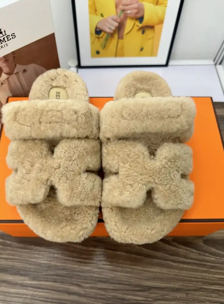 hype Hermes Slippers