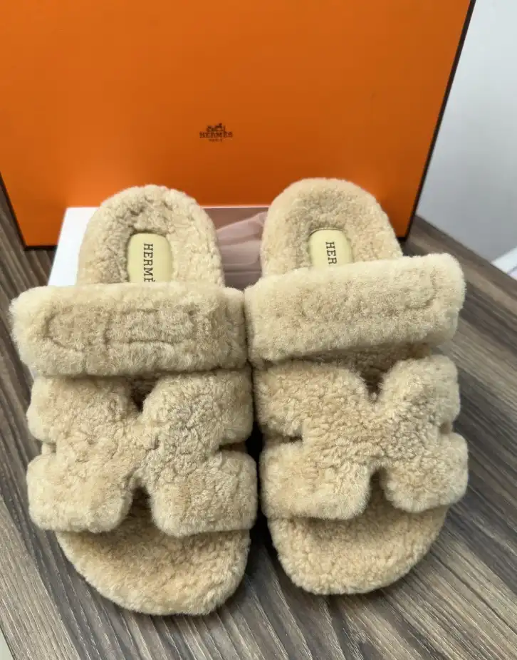 hype Hermes Slippers