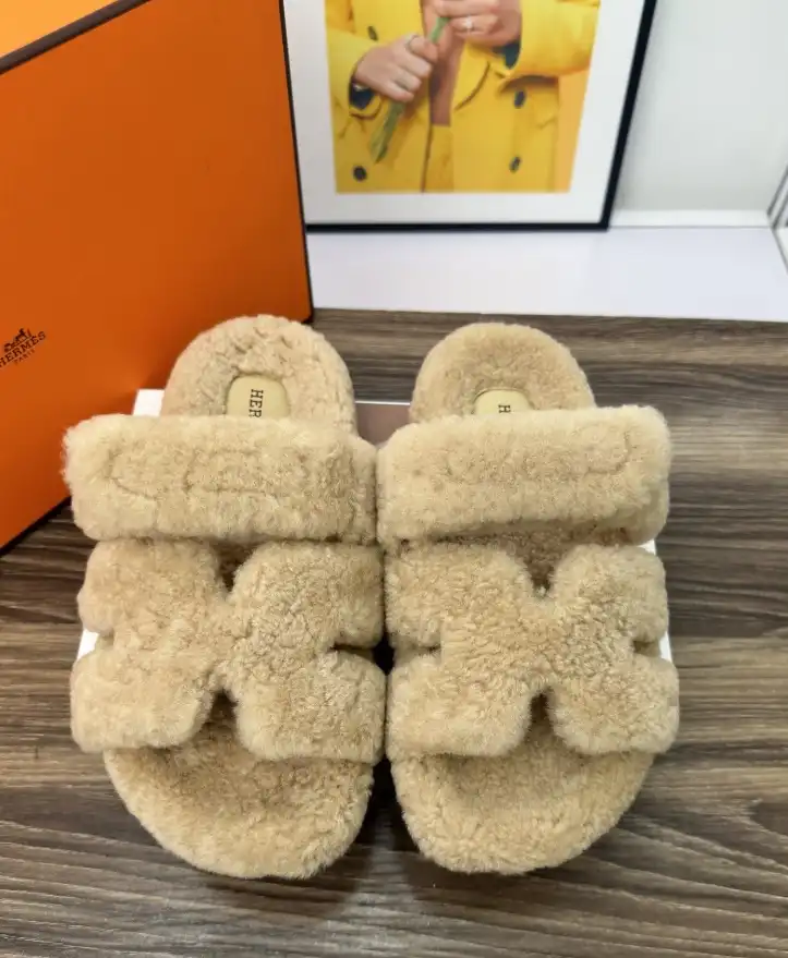 hype Hermes Slippers