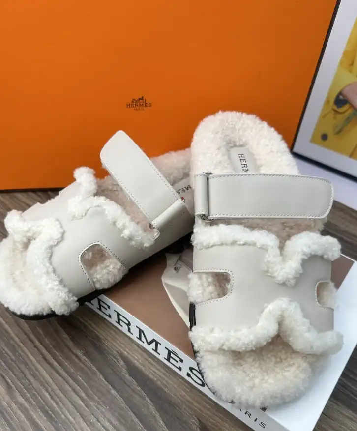 hype Hermes Slippers