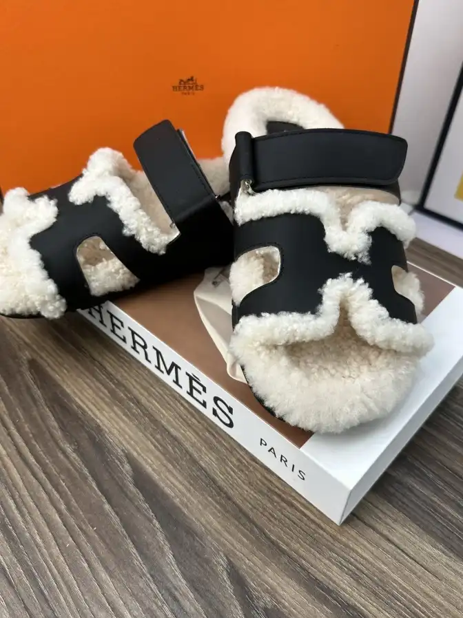 hype Hermes Slippers