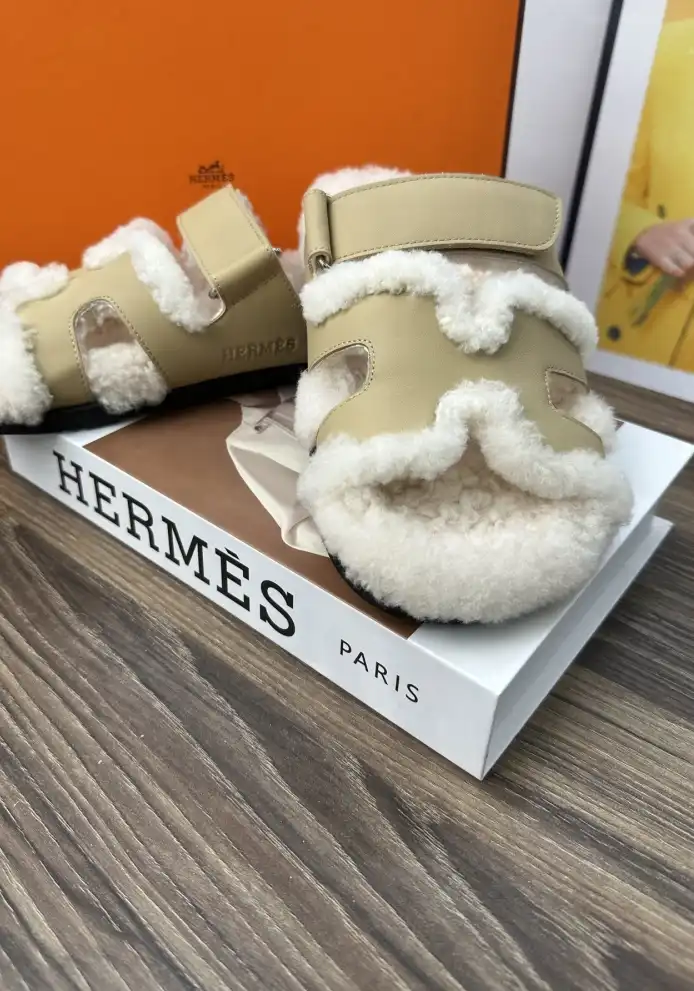 hype Hermes Slippers