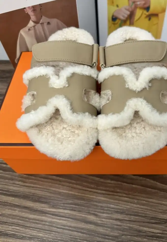 hype Hermes Slippers