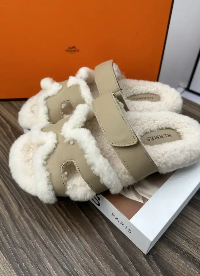 hype Hermes Slippers