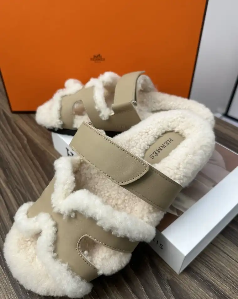 hype Hermes Slippers