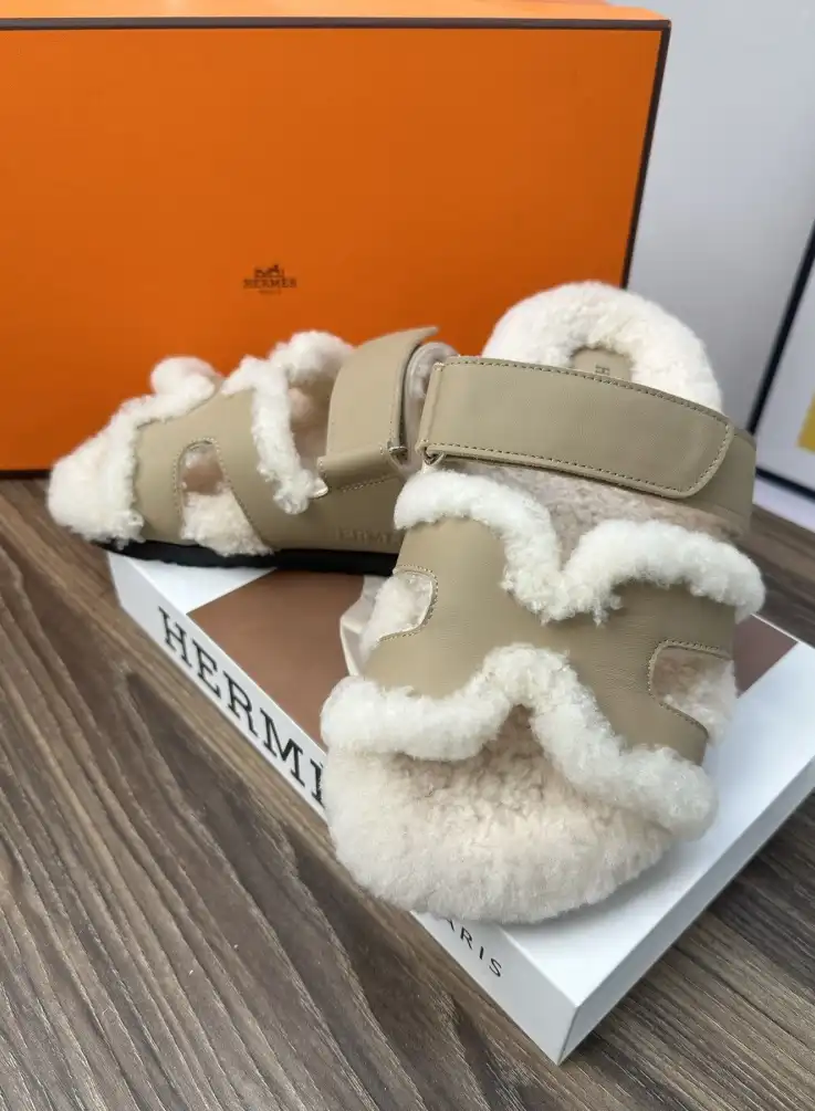 hype Hermes Slippers