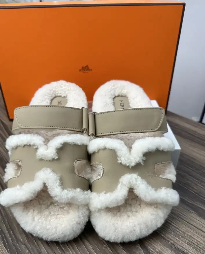 hype Hermes Slippers