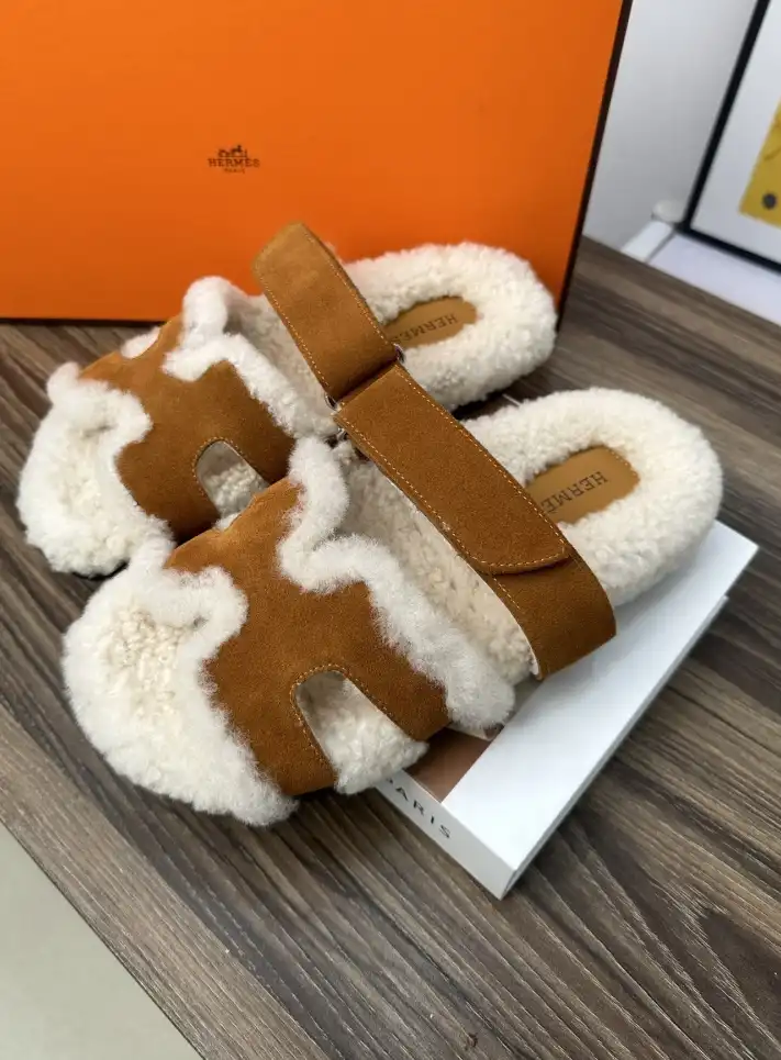 hype Hermes Slippers