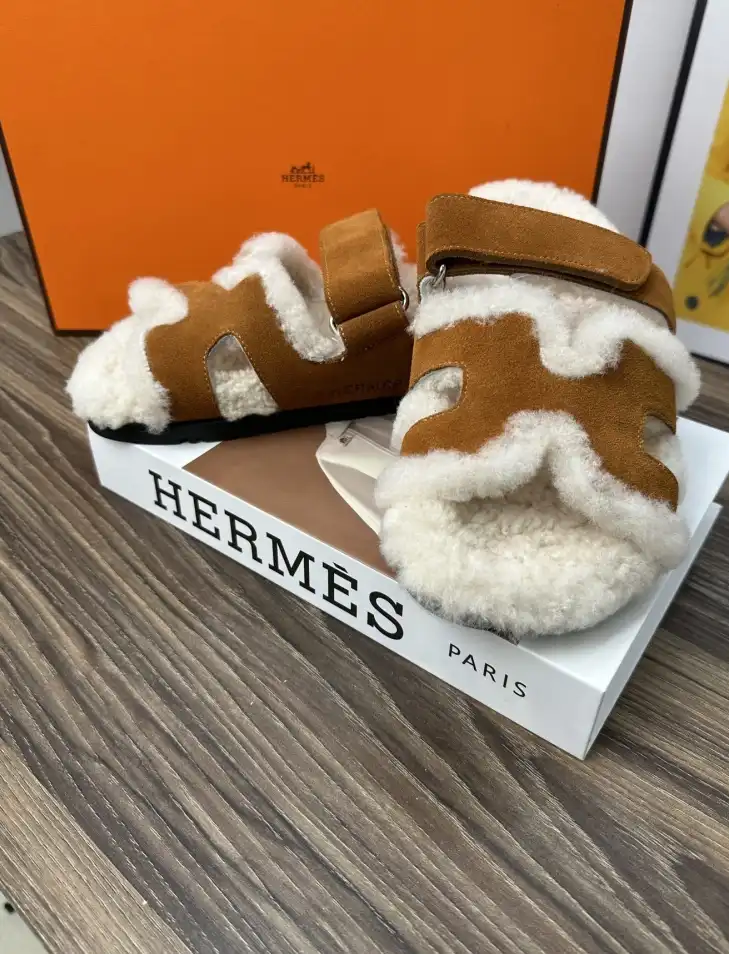 hype Hermes Slippers