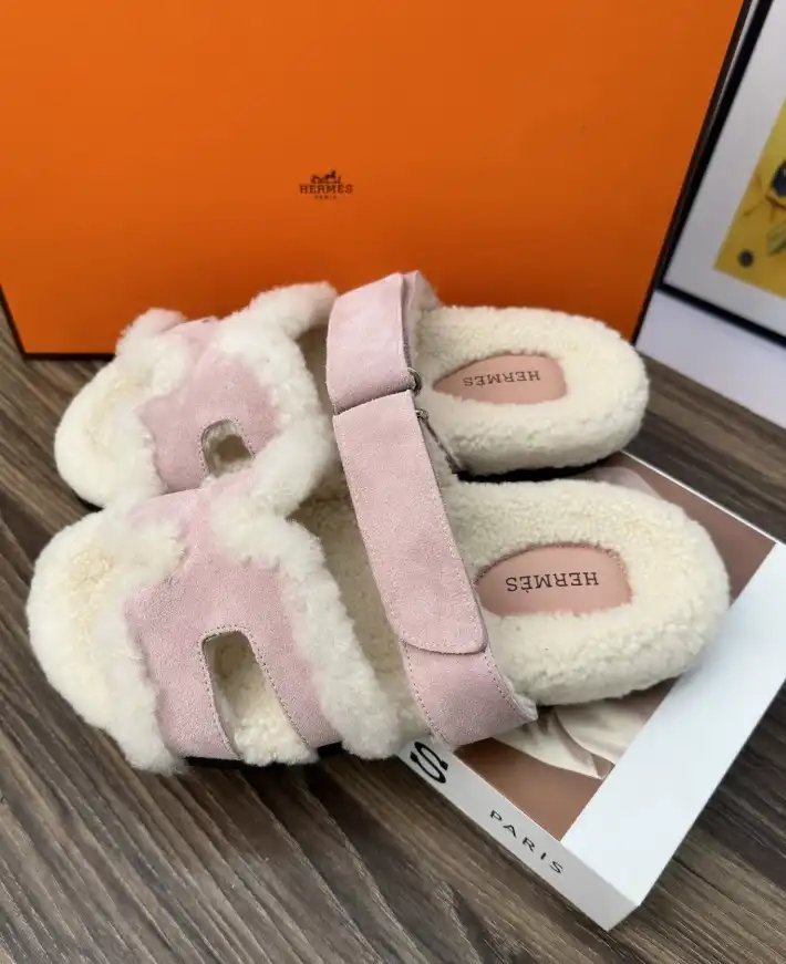 hype Hermes Slippers