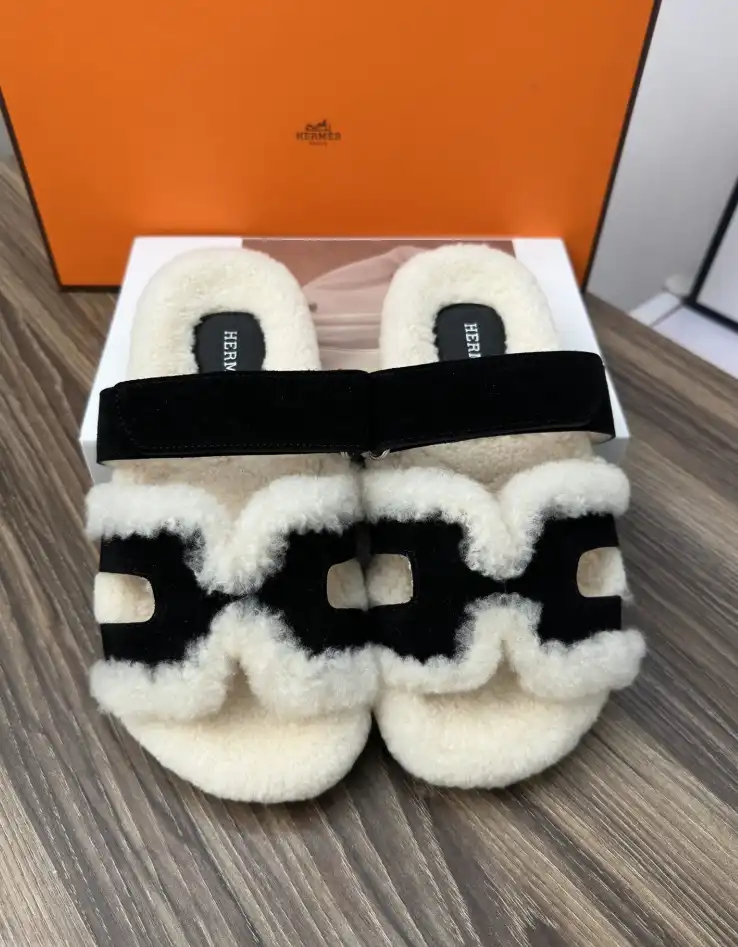 hype Hermes Slippers