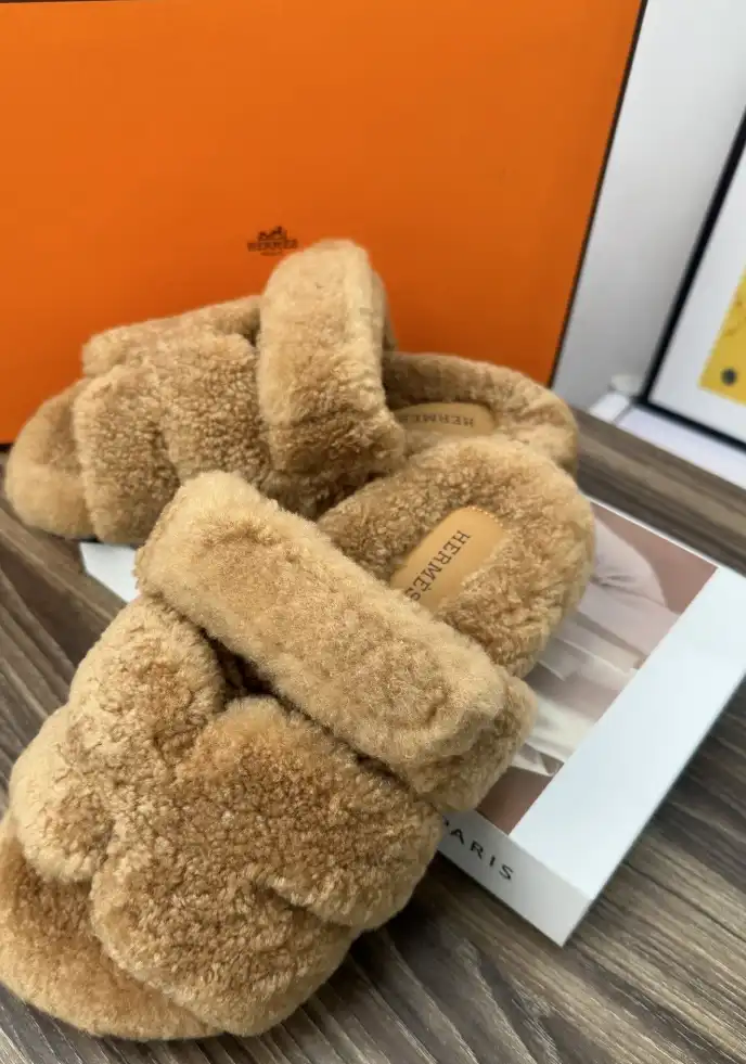 hype Hermes Slippers