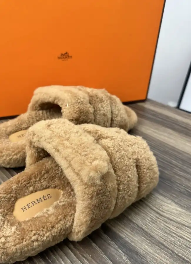 hype Hermes Slippers